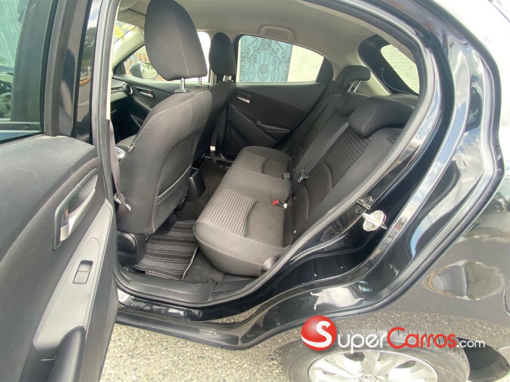 2020 Mazda Demio — foto 6 / 12