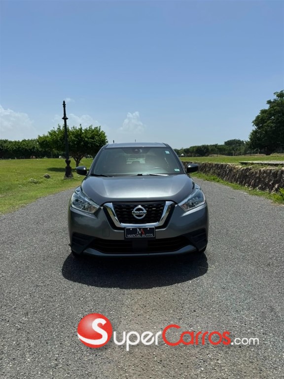 2020 Nissan Kicks — foto 2 / 11