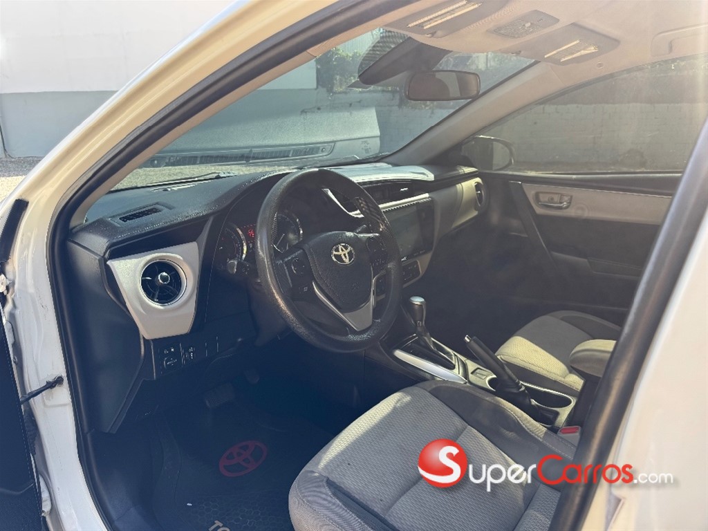 2017 Toyota Corolla LE Plus — foto 7 / 9