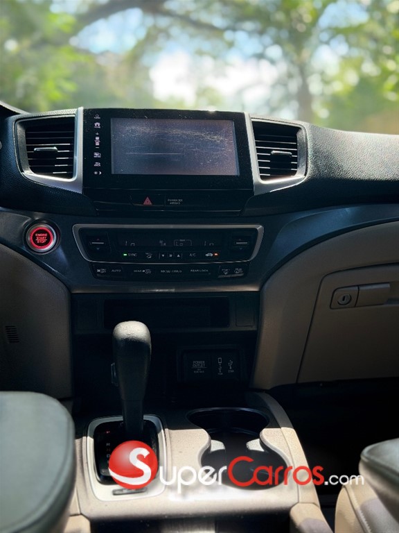 2017 Honda Pilot EX — foto 10 / 11