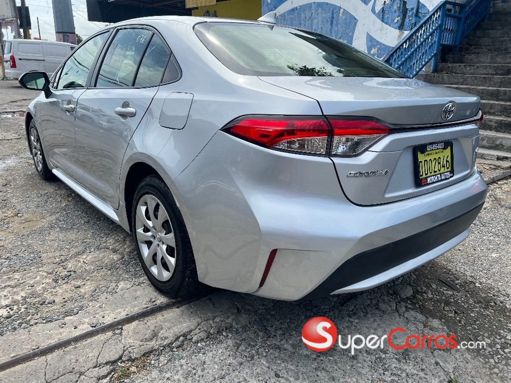 2020 Toyota Corolla LE — foto 5 / 12
