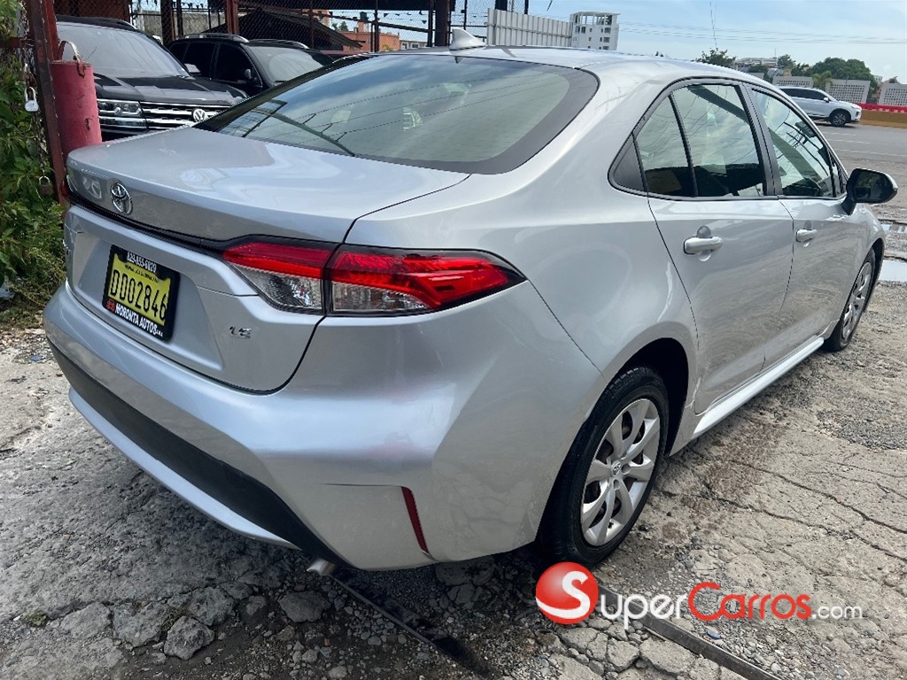 2020 Toyota Corolla LE — foto 6 / 12