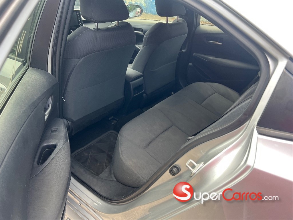 2020 Toyota Corolla LE — foto 8 / 12
