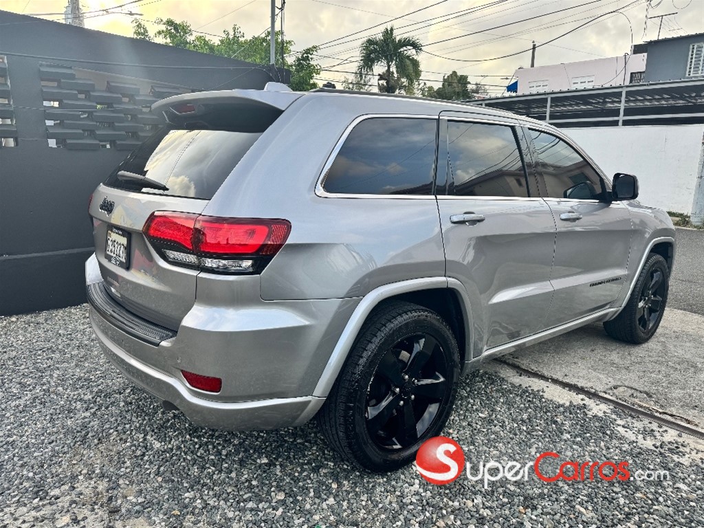 2015 Jeep Grand Cherokee Laredo — foto 4 / 12