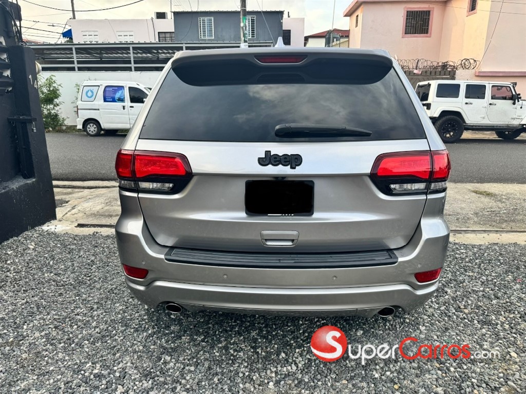 2015 Jeep Grand Cherokee Laredo — foto 5 / 12
