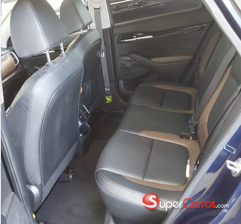 2022 Kia Seltos SX — foto 10 / 12
