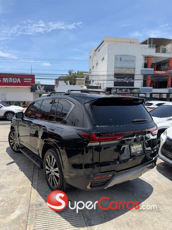 2022 Lexus LX 600 URBAN — foto 2 / 7