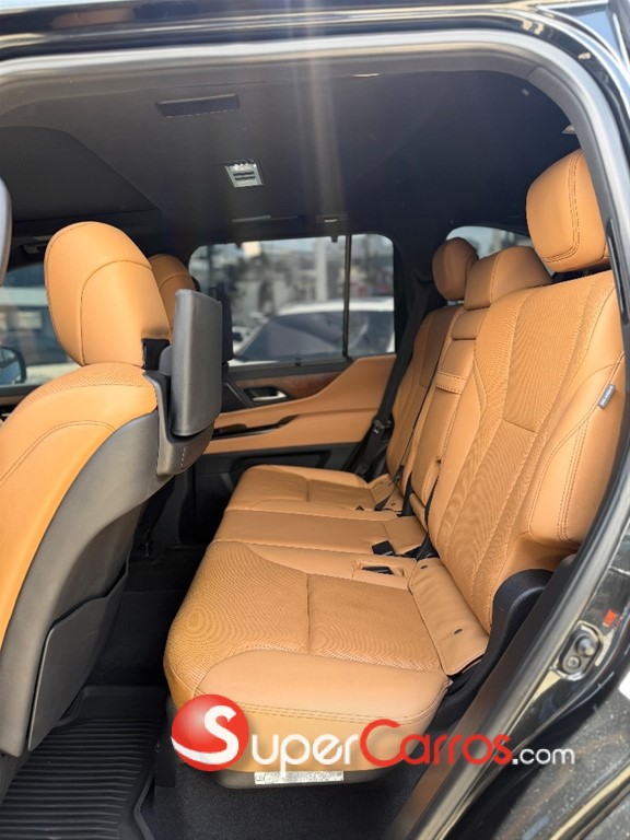 2022 Lexus LX 600 URBAN — foto 6 / 7