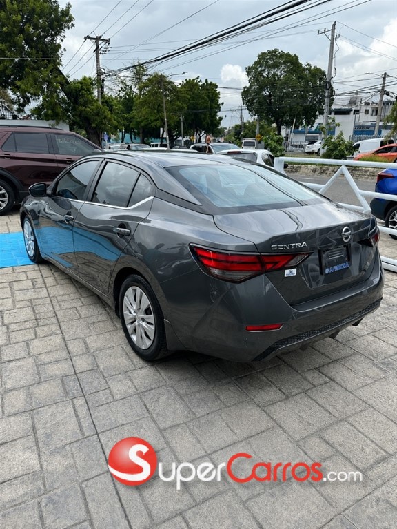 2020 Nissan Sentra SV — foto 4 / 12