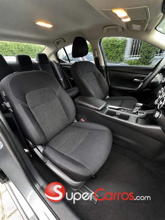 2020 Nissan Sentra SV — foto 5 / 12