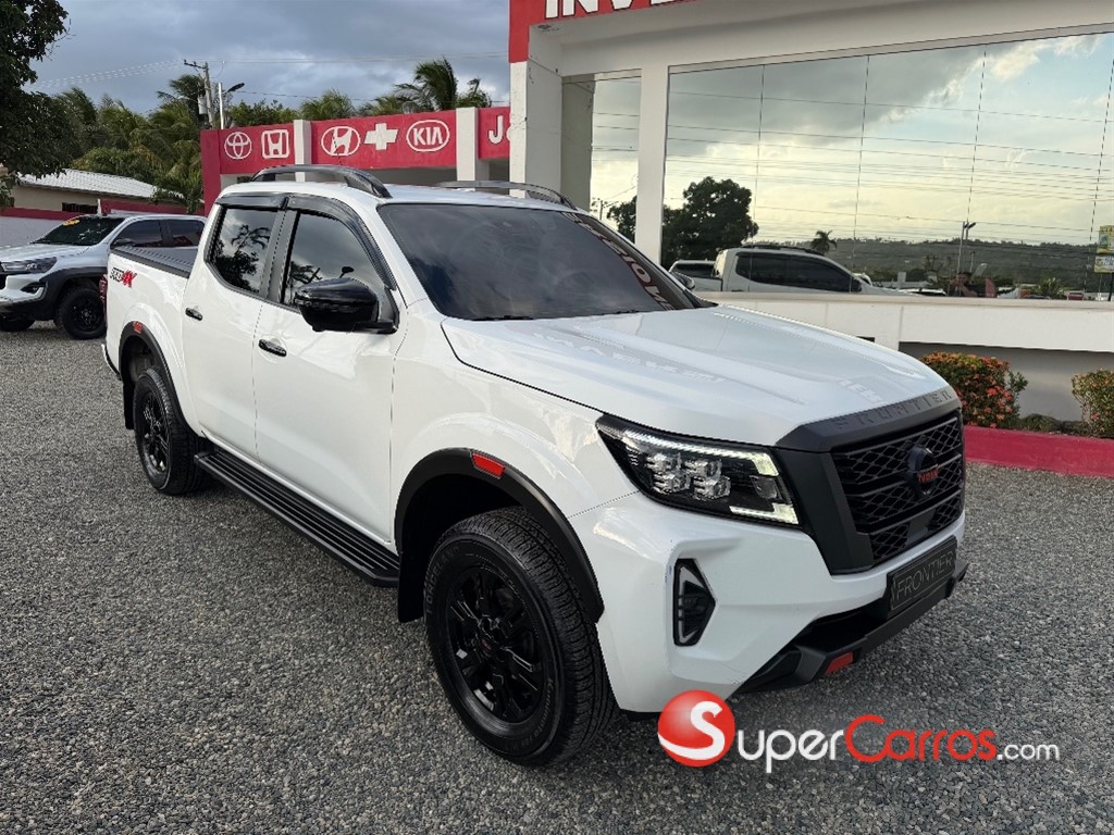 2022 Nissan Frontier Pro-4X — foto 3 / 10