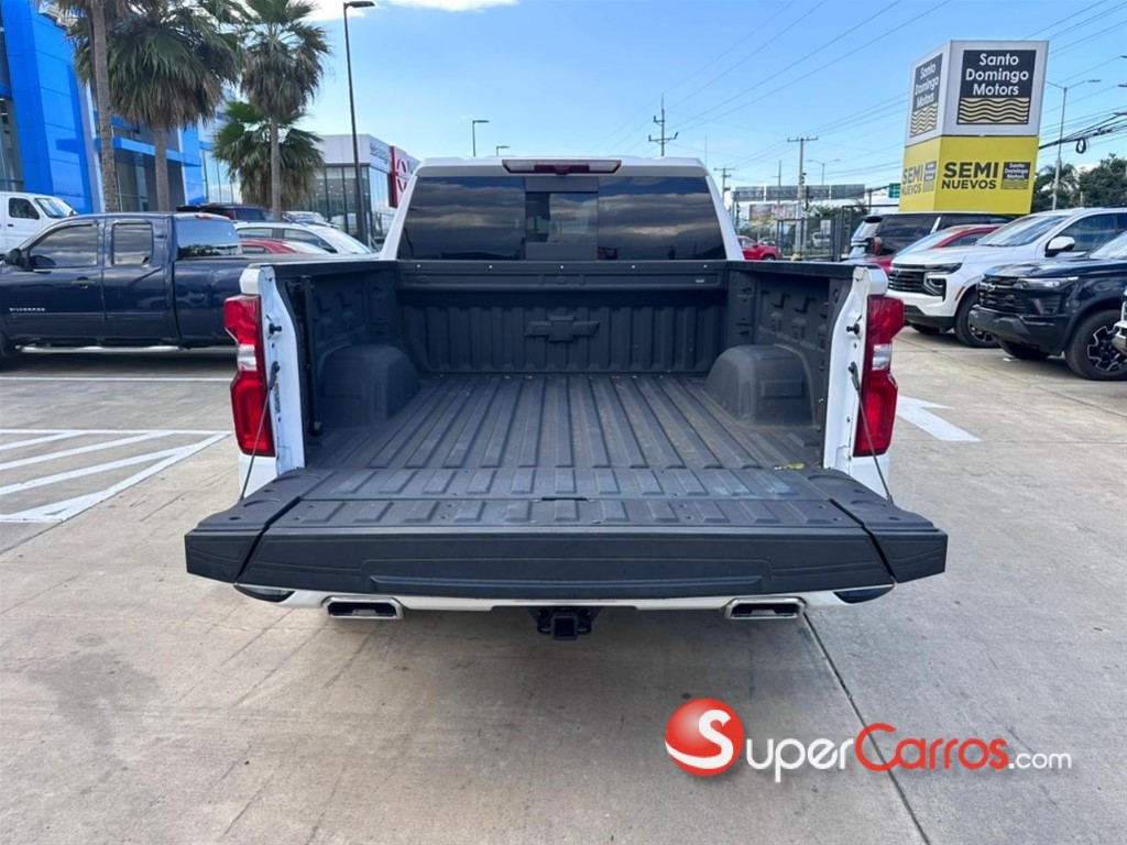 2025 Chevrolet Silverado High Country Duramax — foto 3 / 12