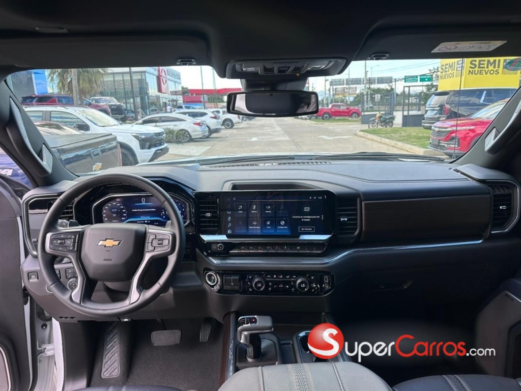 2025 Chevrolet Silverado High Country Duramax — foto 7 / 12