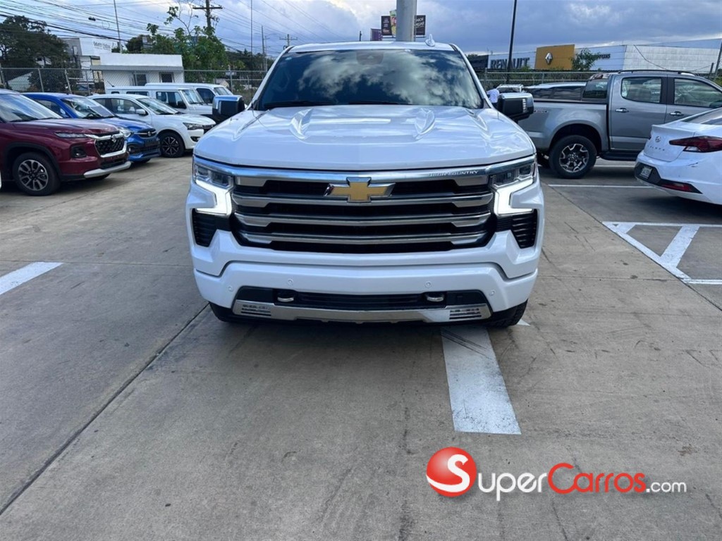2025 Chevrolet Silverado High Country Duramax — foto 12 / 12
