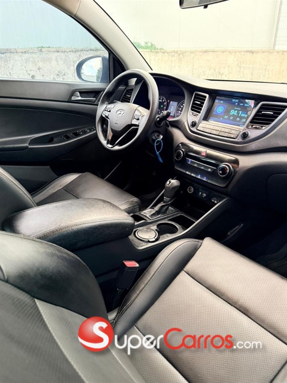 2017 Hyundai Tucson SE — foto 6 / 10