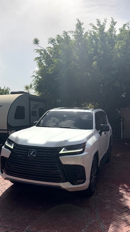 2024 Lexus LX 600 Luxury — foto 2 / 9