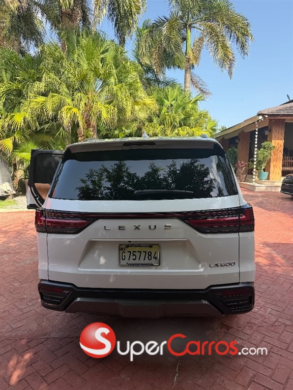 2024 Lexus LX 600 Luxury — foto 4 / 9