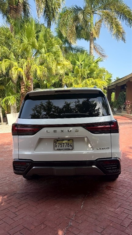 2024 Lexus LX 600 Luxury — foto 5 / 9