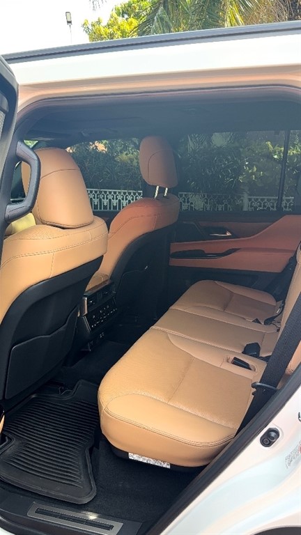 2024 Lexus LX 600 Luxury — foto 9 / 9