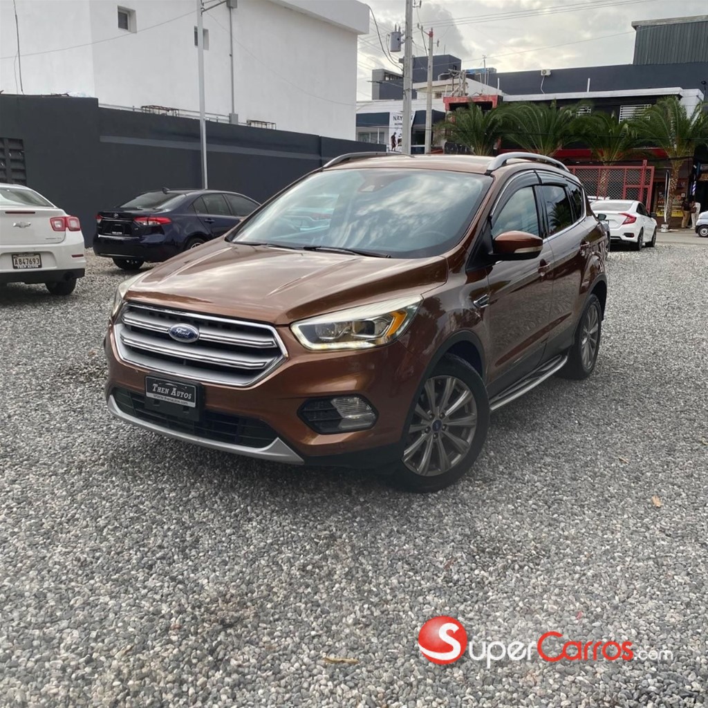 2017 Ford Escape Titanium Ecoboost — foto 3 / 12