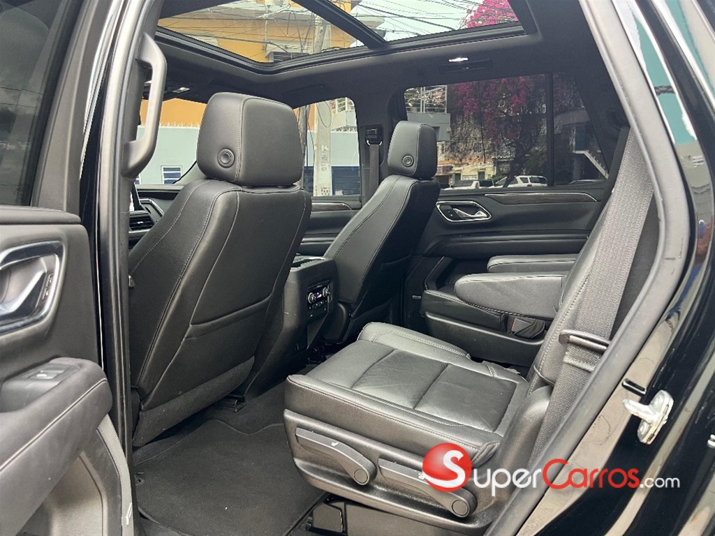 2021 Chevrolet Tahoe LT — foto 8 / 12
