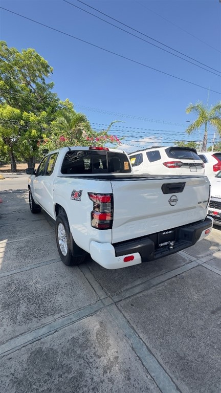 2022 Nissan Frontier SV — foto 5 / 12