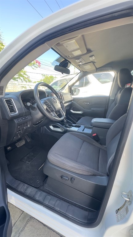 2022 Nissan Frontier SV — foto 7 / 12
