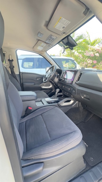 2022 Nissan Frontier SV — foto 8 / 12