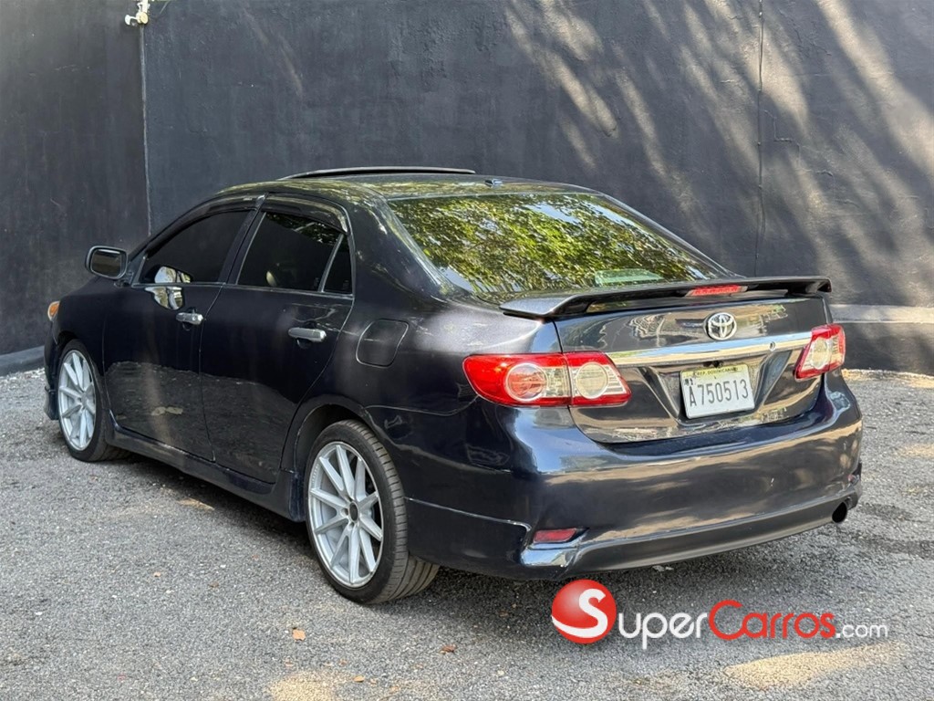 2013 Toyota Corolla S Plus — foto 4 / 4