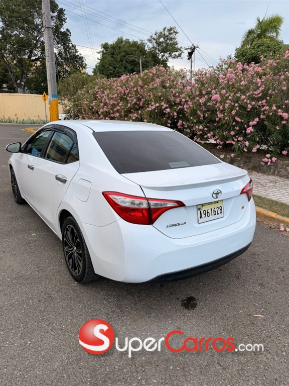 2015 Toyota Corolla S Plus