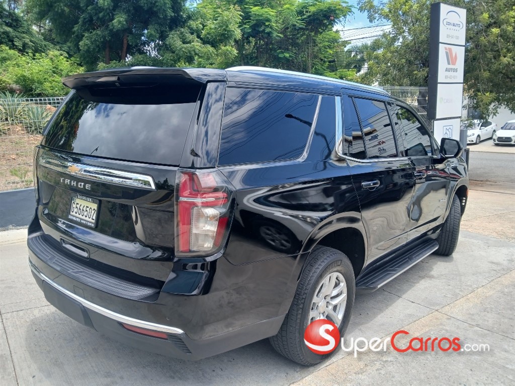2021 Chevrolet Tahoe LS — foto 9 / 12