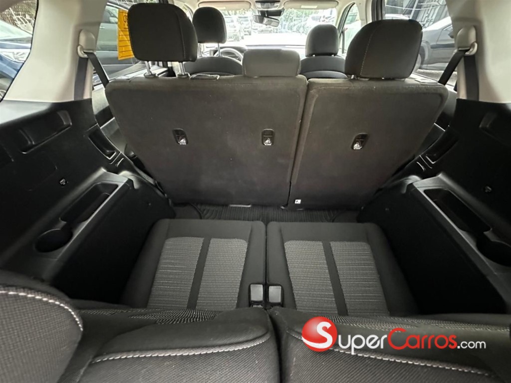 2022 Kia Sorento LX — foto 12 / 12