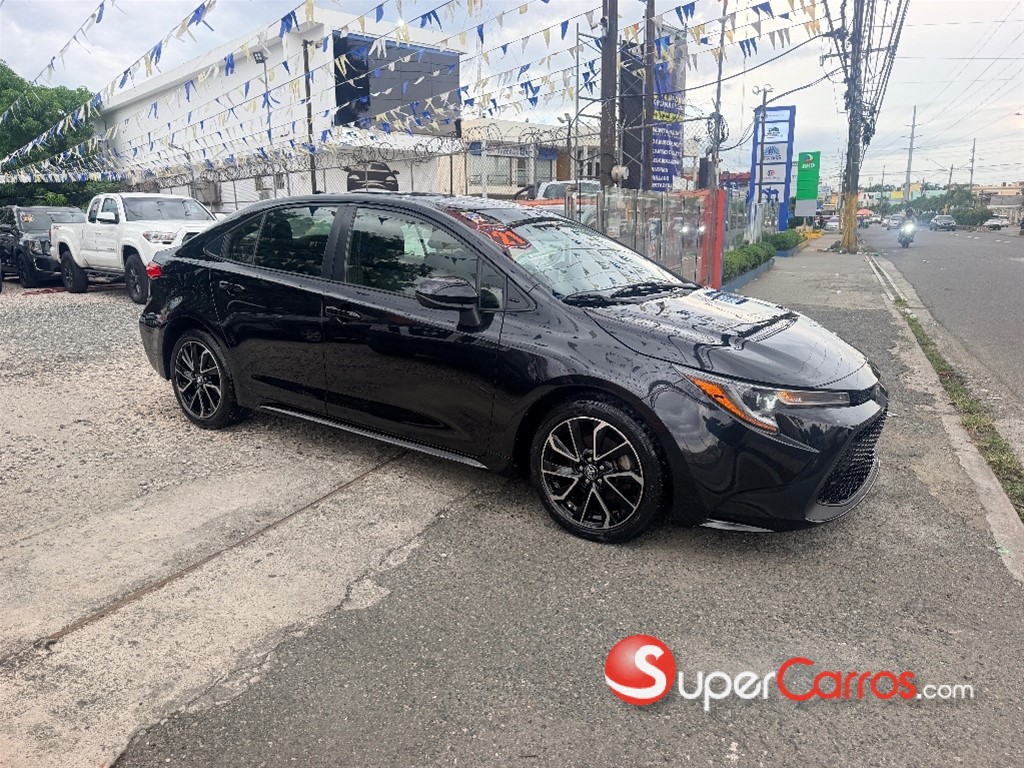 2021 Toyota Corolla LE Plus — foto 3 / 10