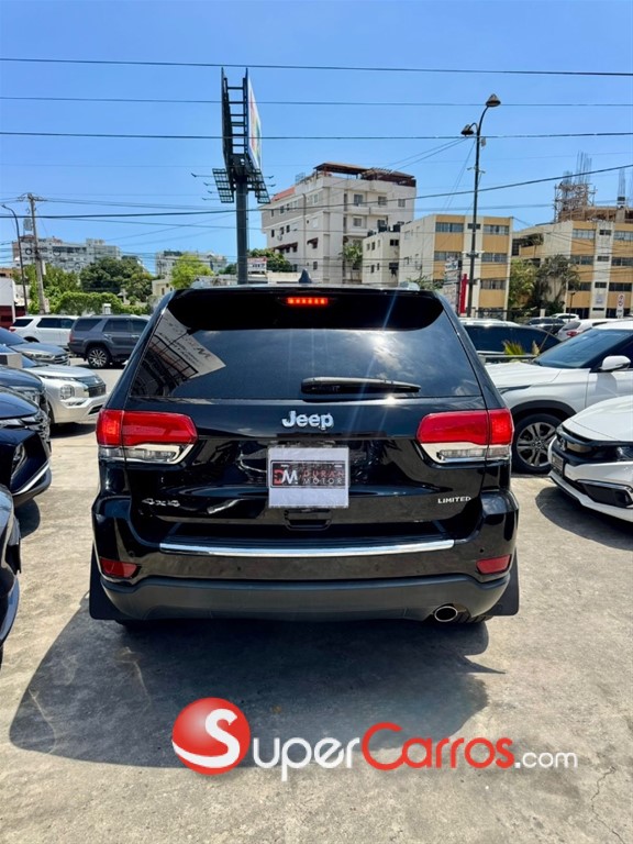 2017 Jeep Grand Cherokee Limited 4x4 — foto 9 / 11