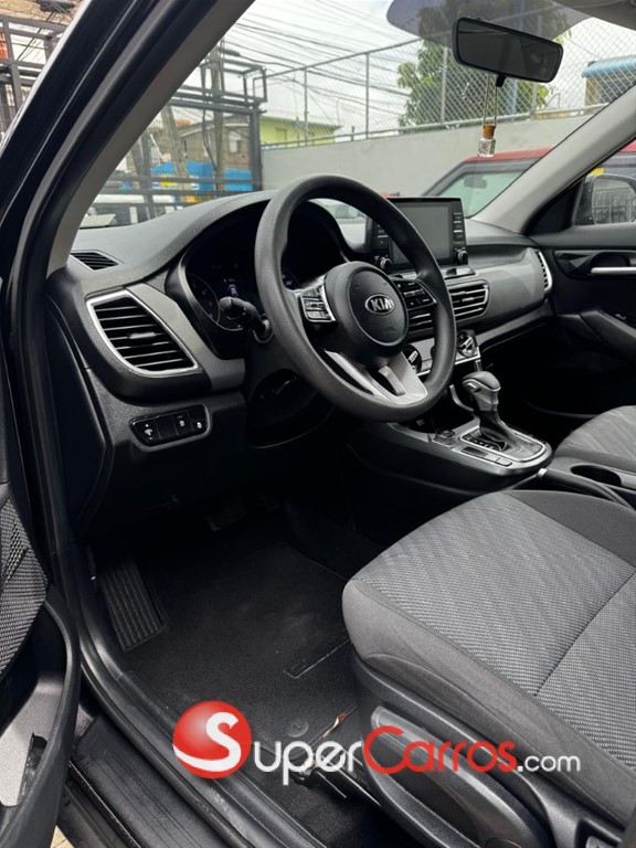 2021 Kia Seltos LX — foto 10 / 12