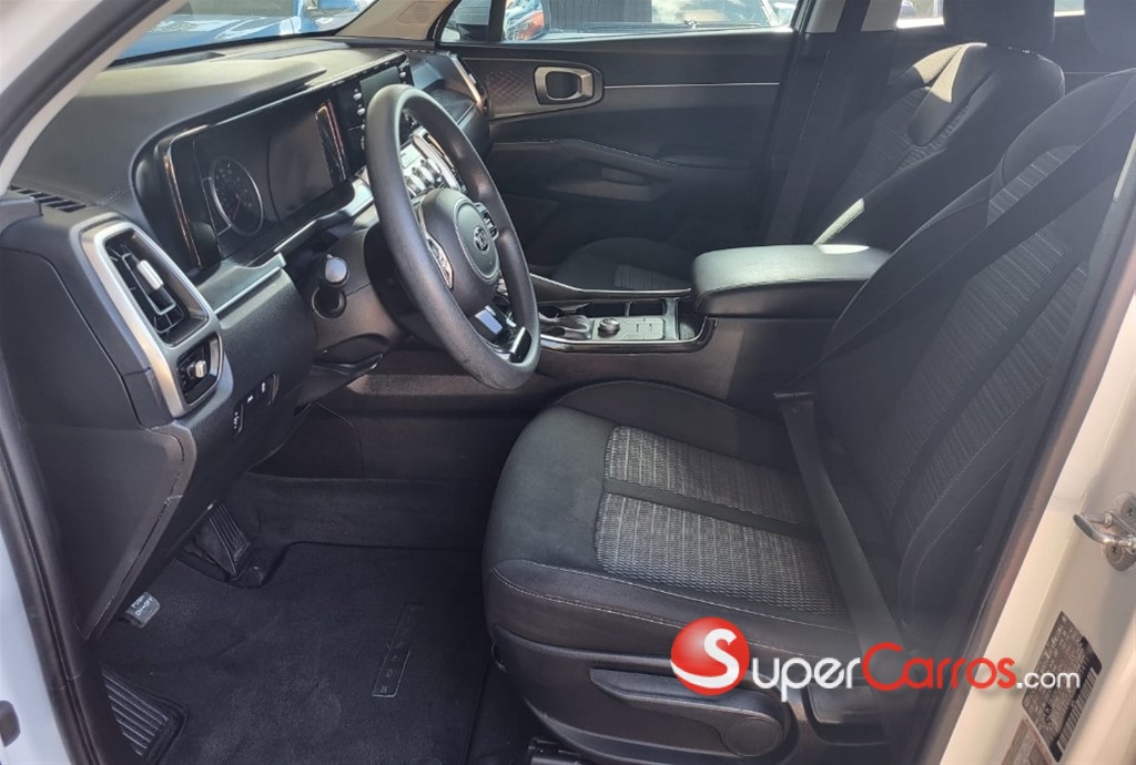2021 Kia Sorento — foto 6 / 9