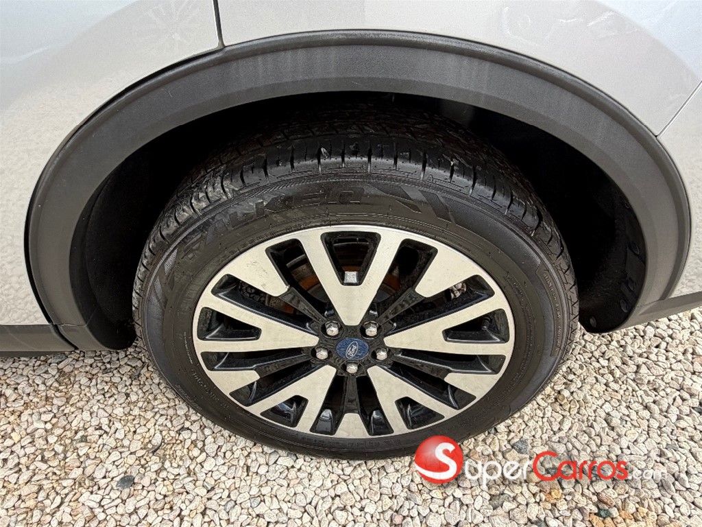 2020 Ford Escape SEL Ecoboost — foto 9 / 9