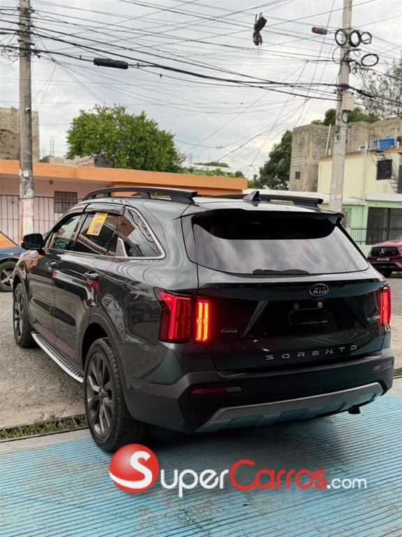 2021 Kia Sorento SX Prestige — foto 8 / 12