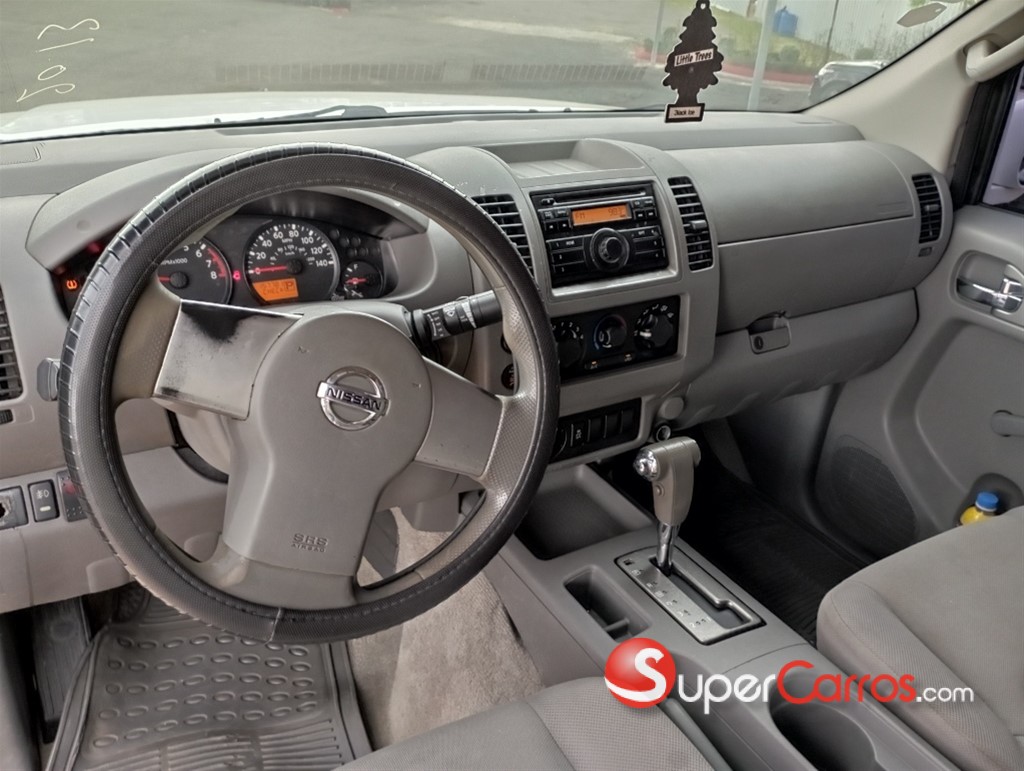 2013 Nissan Frontier LE — foto 2 / 9