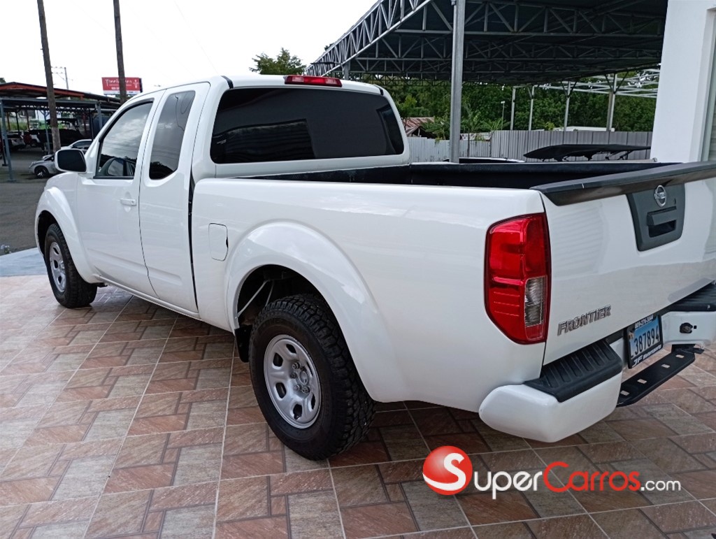 2013 Nissan Frontier LE — foto 4 / 9