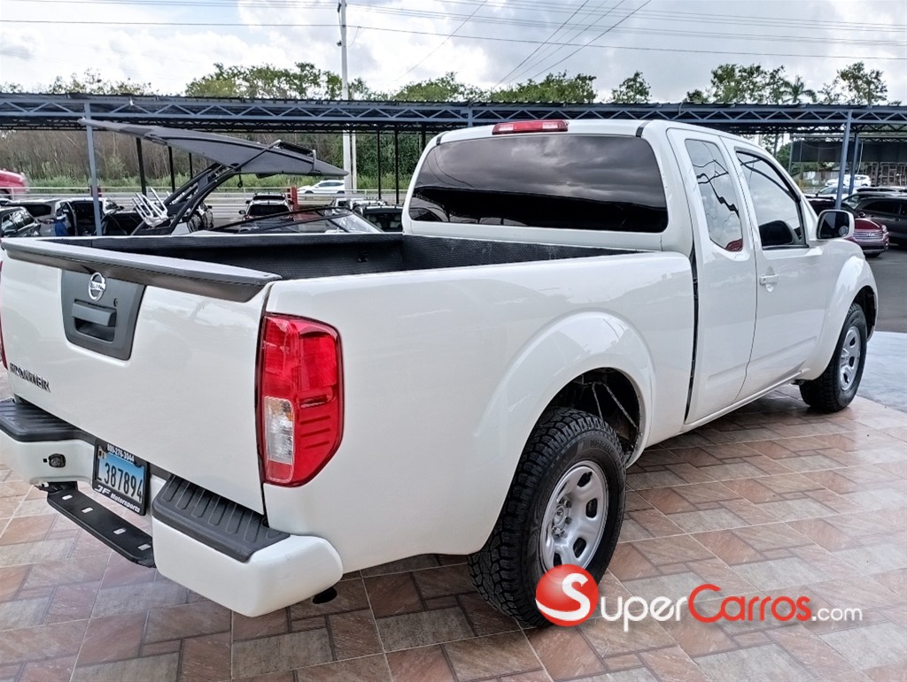 2013 Nissan Frontier LE — foto 6 / 9