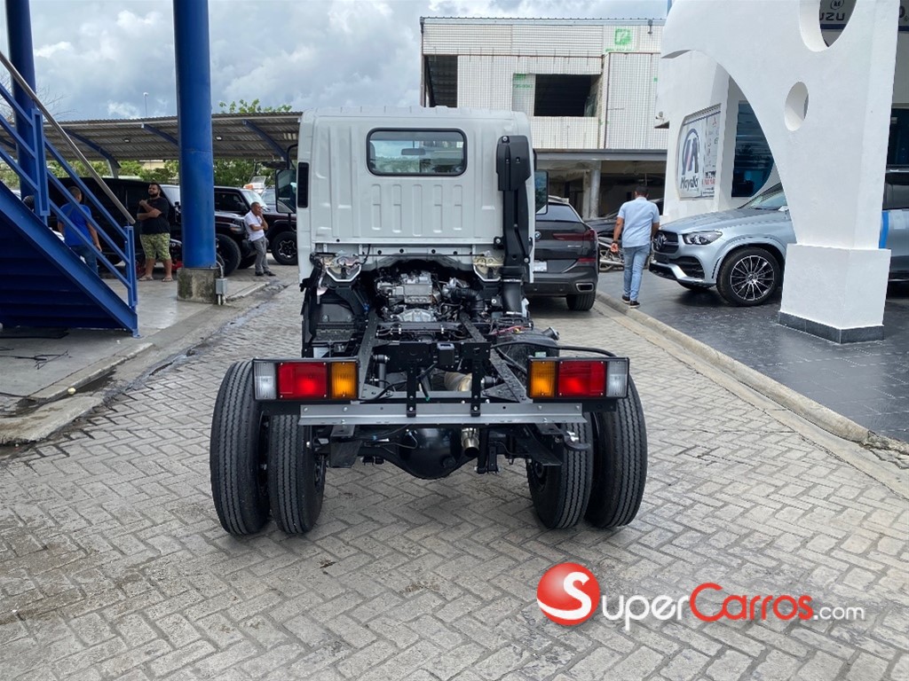 2027 Isuzu NPR 14 pies — foto 6 / 10