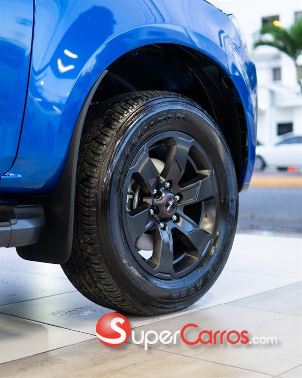 2027 Isuzu DMAX LSE — foto 4 / 8