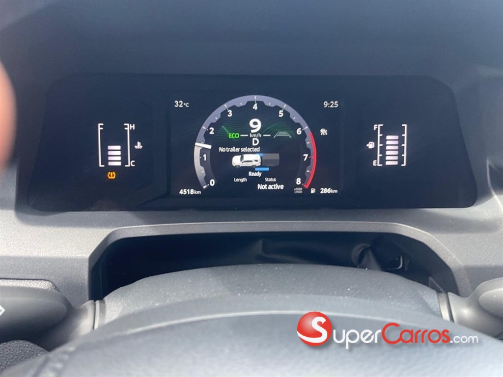2026 Toyota 4 Runner SR5 — foto 7 / 10