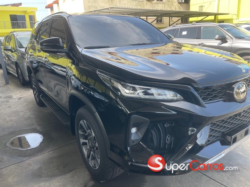 2022 Toyota Fortuner DIAMOND — foto 7 / 7