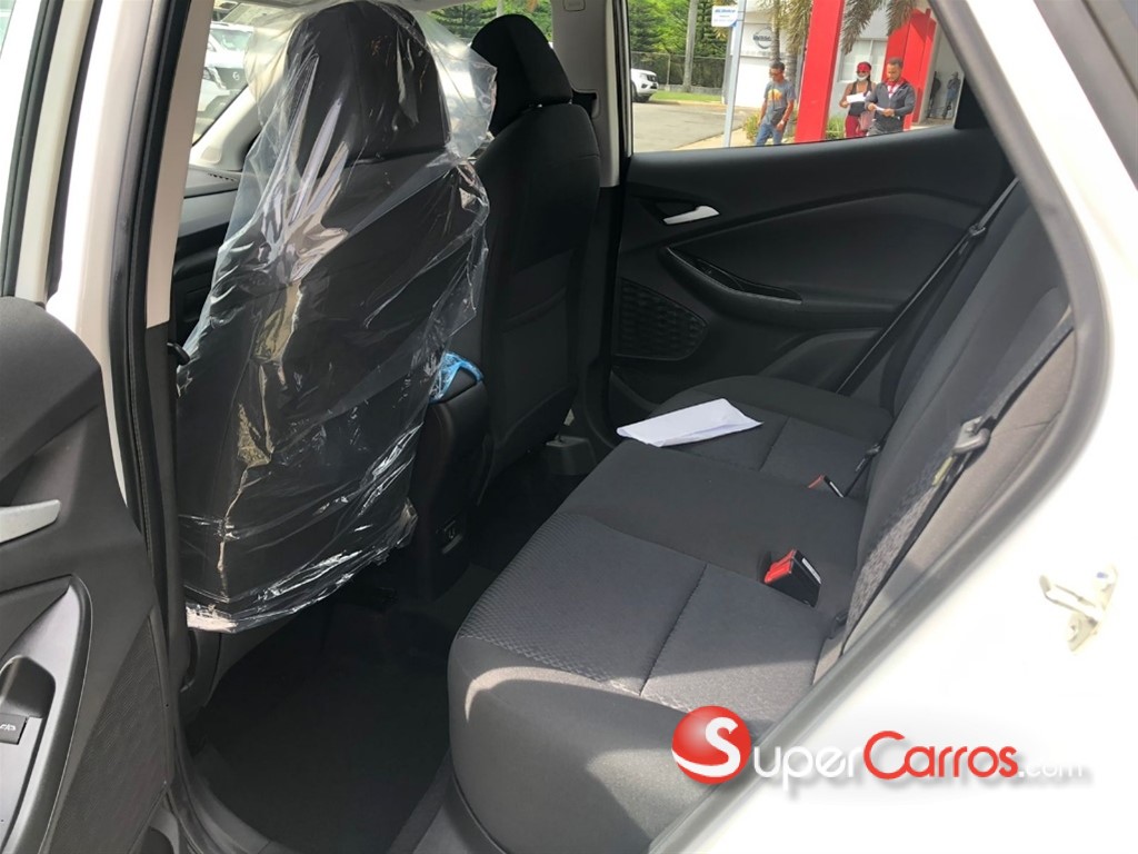 2023 Chevrolet Tracker LS — foto 8 / 11