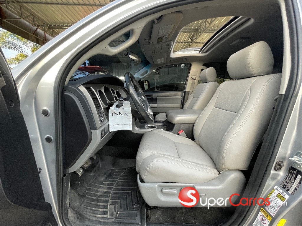 2015 Toyota Sequoia Limited — foto 2 / 11