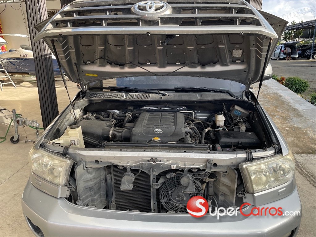 2015 Toyota Sequoia Limited — foto 11 / 11