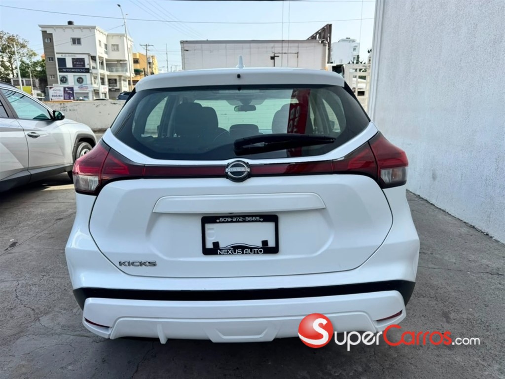 2022 Nissan Kicks S — foto 5 / 12