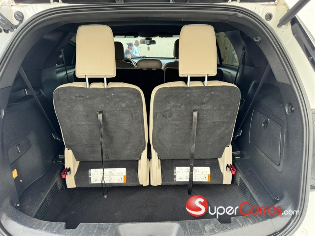 2018 Ford Explorer XLT — foto 10 / 11